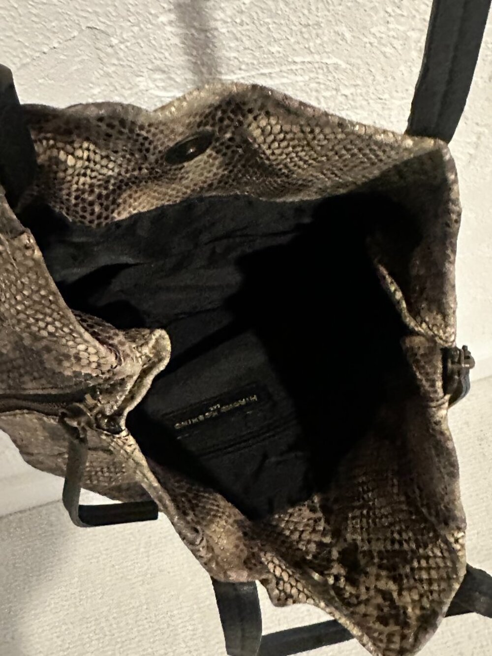 Title: Hiroko Koshino Sac Snake Print Shoulder Bag–Expandable Designer Tote - Picture 9 of 11